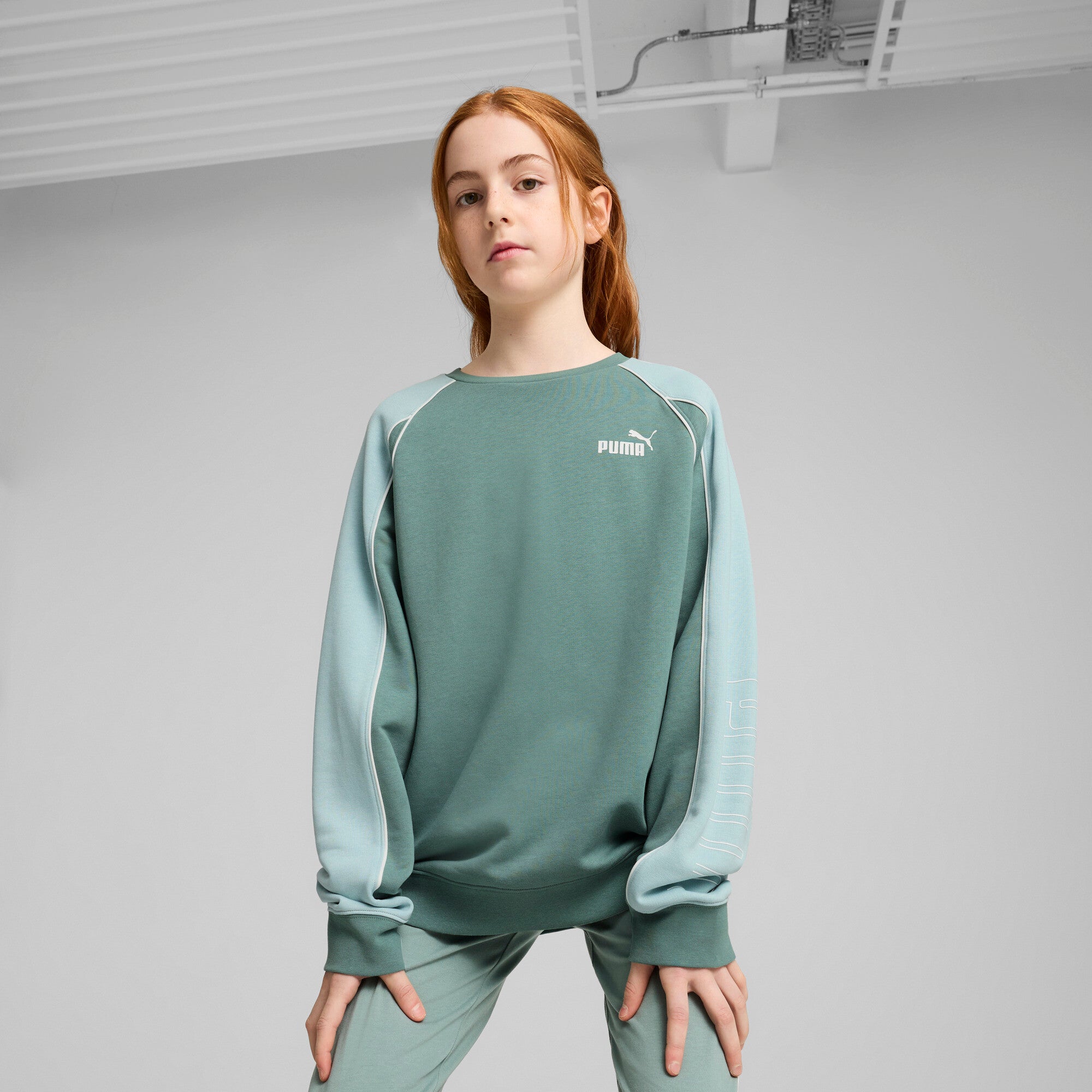PUMA SPORT Big Kids' Crew Sweatshirt in Green, Size S