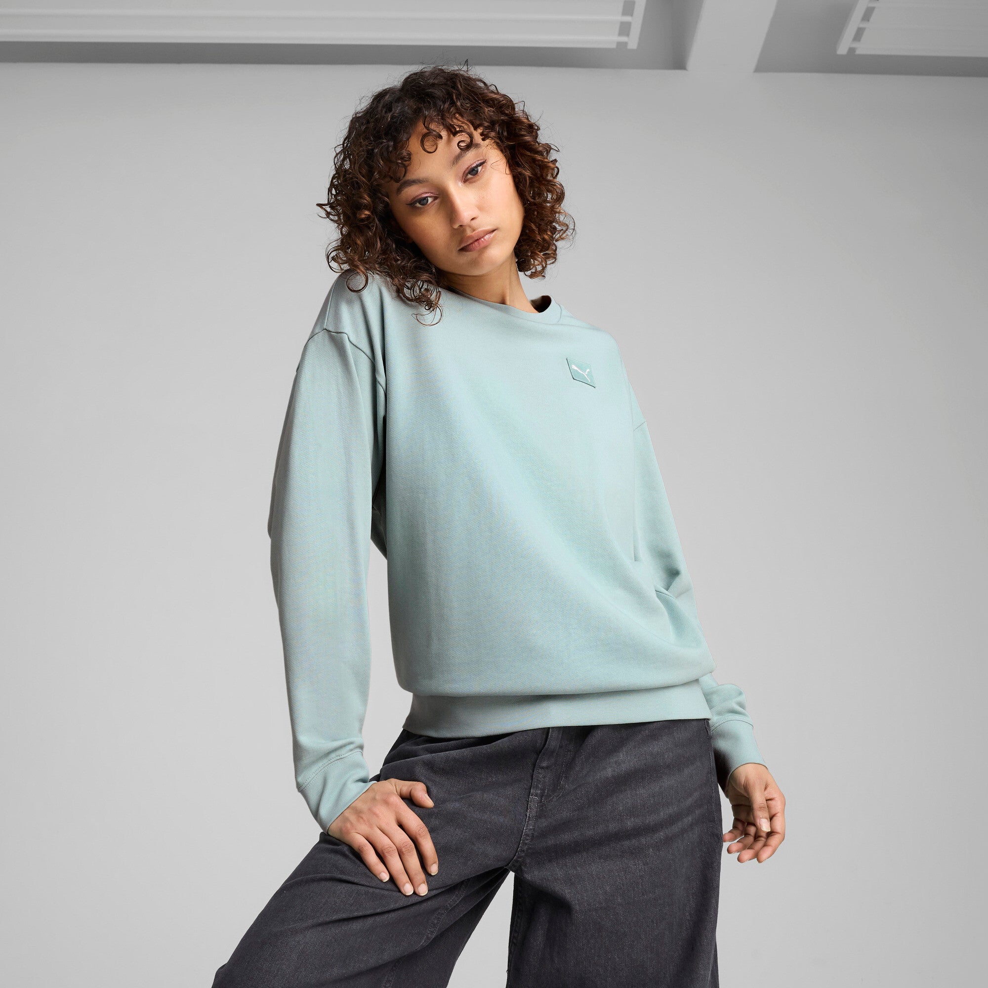 PUMA Essentials Elevated Women's Comfort Crew Sweatshirt in Green, Size M