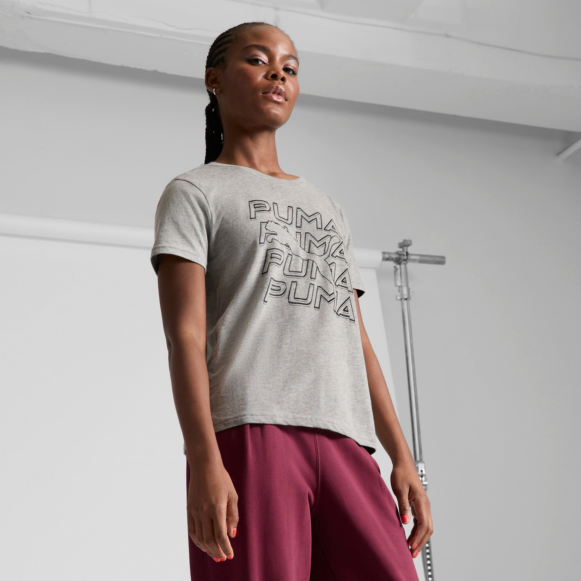PUMA GRAPHICS Repeat Women's T-Shirt in Grey, Size S