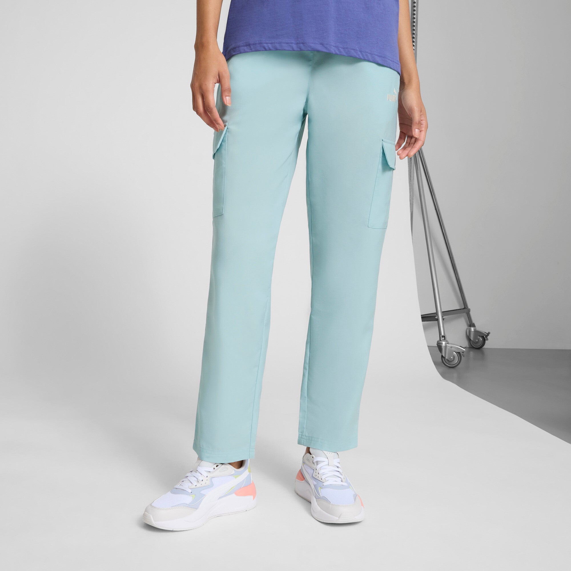 PUMA Essentials Small No. 1 Logo Women's Cargo Pants in Green, Size XL