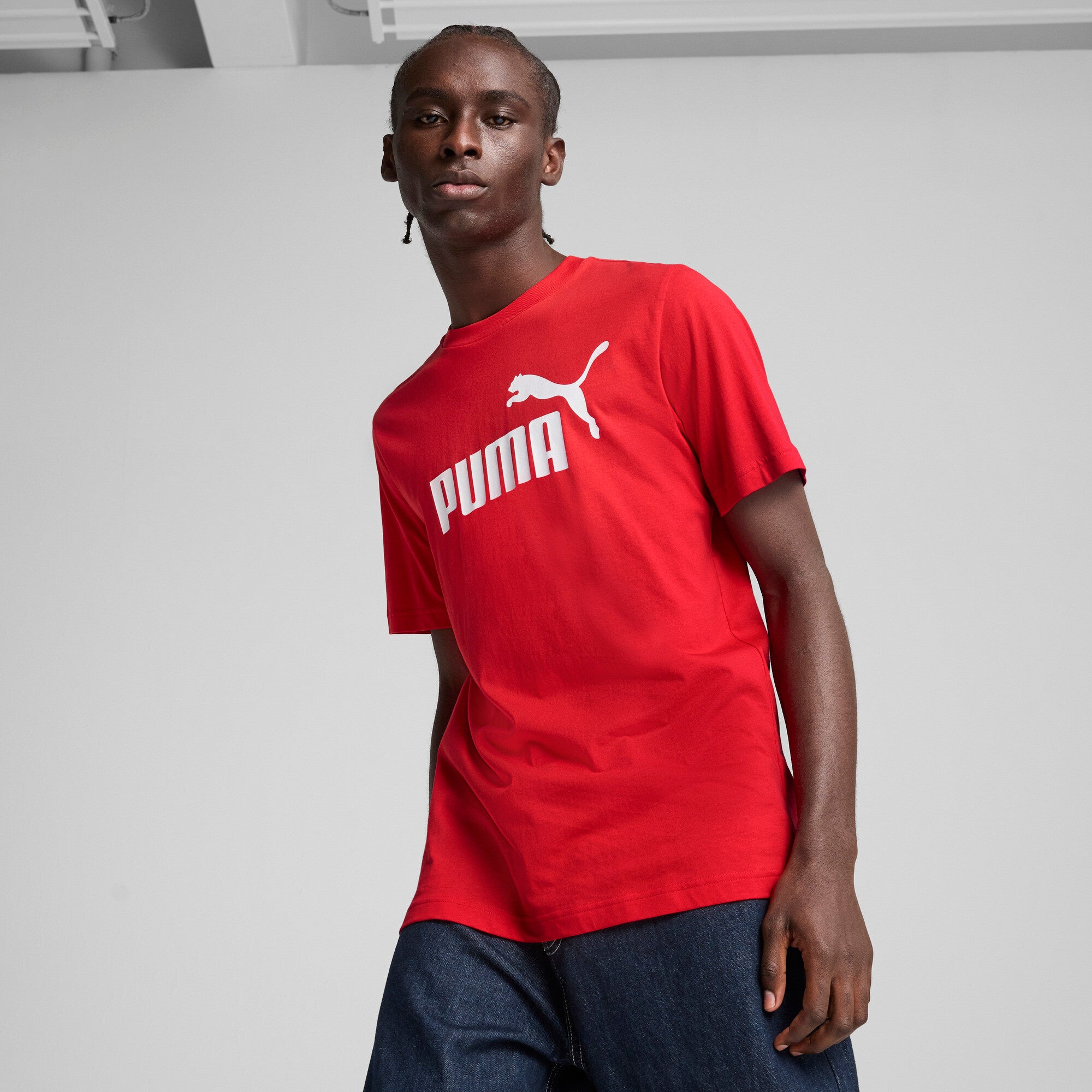 PUMA Essentials No. 1 Logo Men's T-Shirt in Red, Size XS