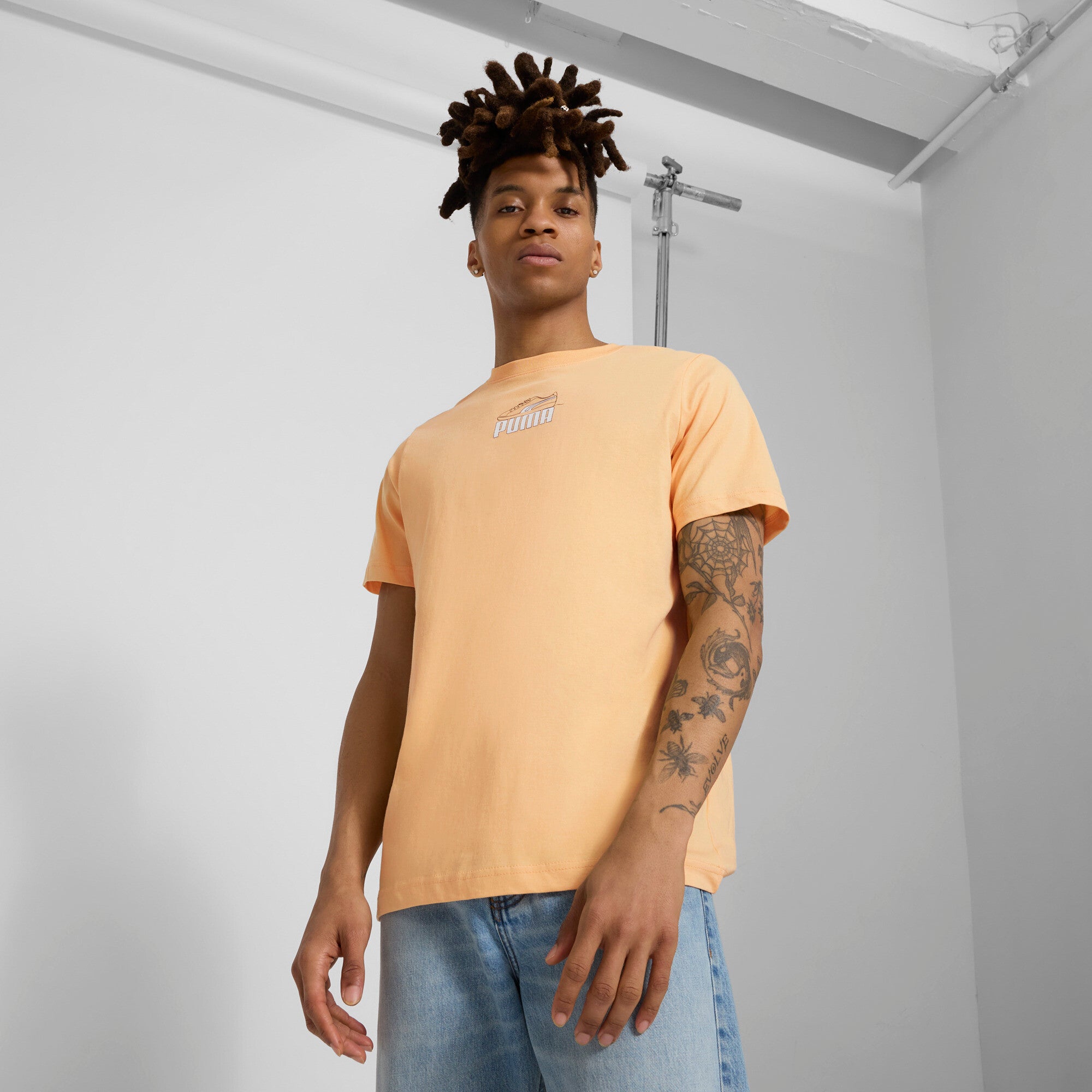PUMA GRAPHICS Shoe Men's T-Shirt in Orange, Size XXL